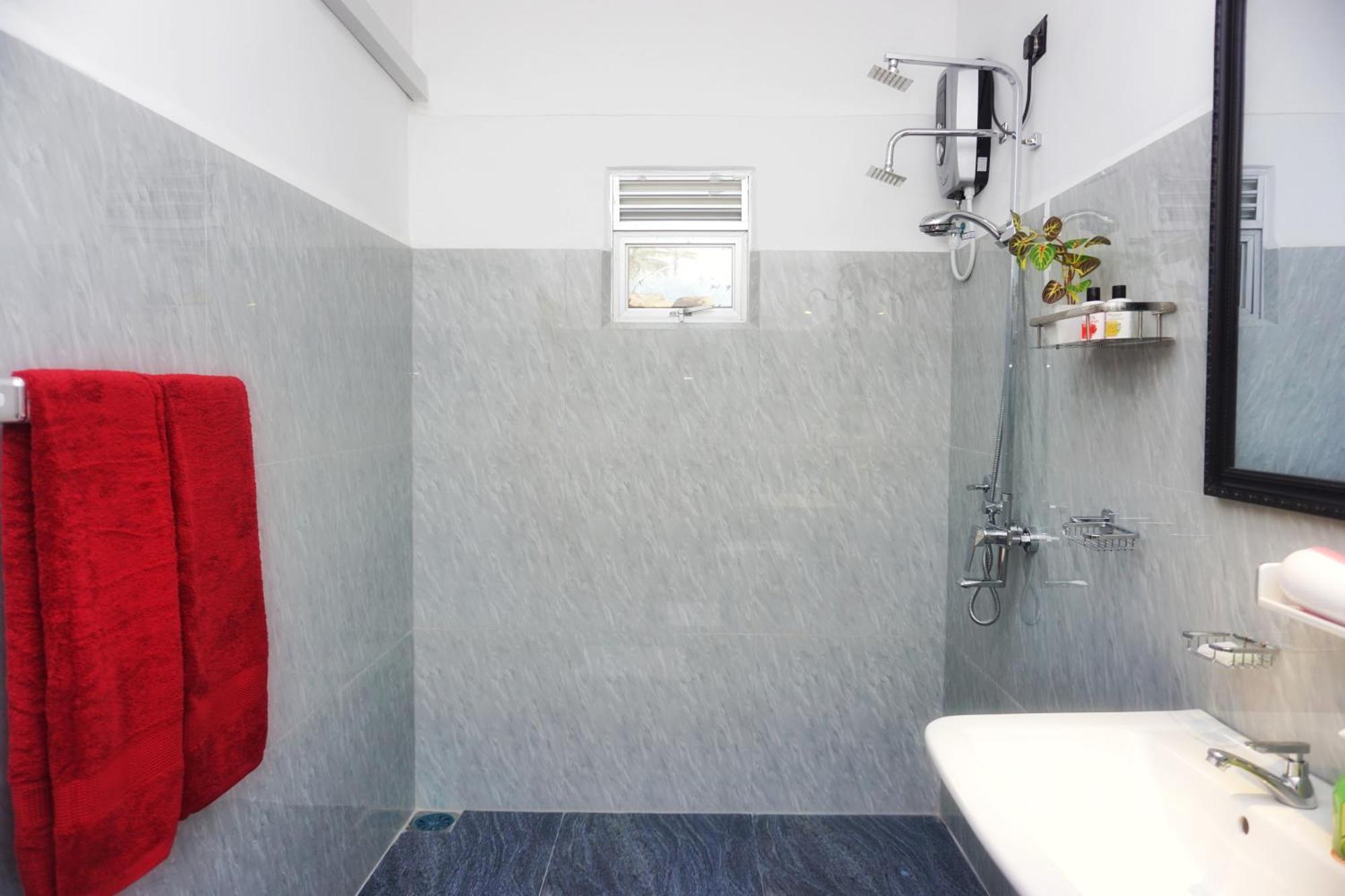 Sashini Homestay Sigirija Zewnętrze zdjęcie